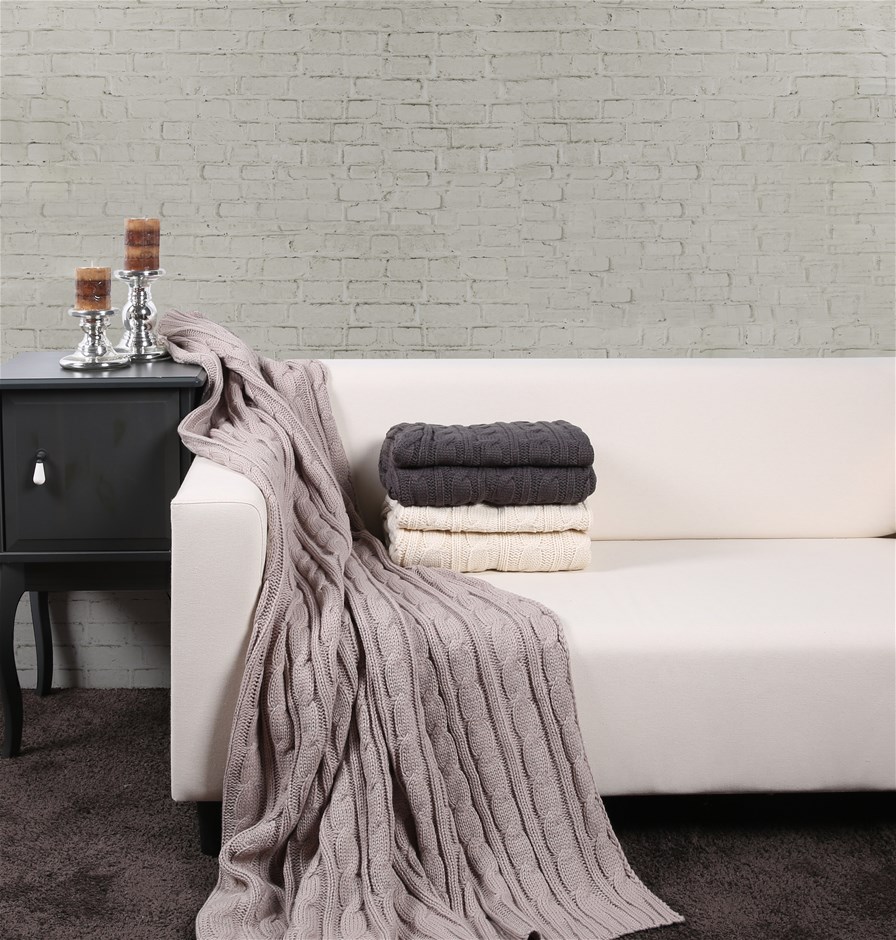 Thick and Chunky Cable Knit Throw - Line