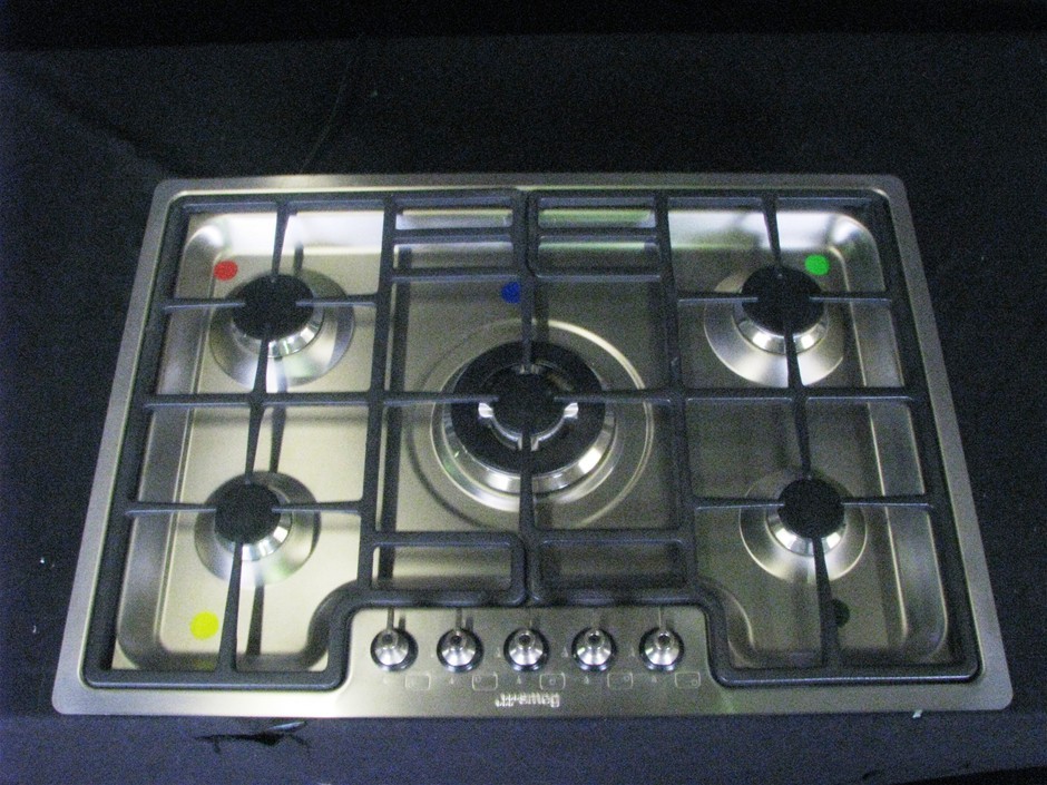 Smeg Flush Mounted Stainless Steel Gas Cooktop. ORP 2390. Auction Australia