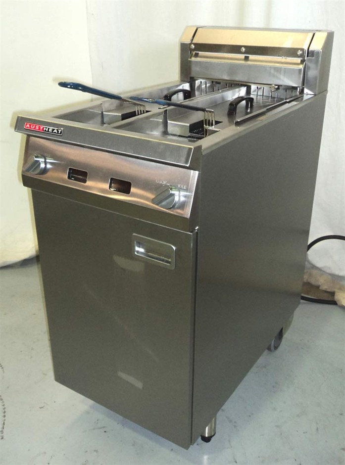 AUSHEAT AF822 Split Pan Fryer