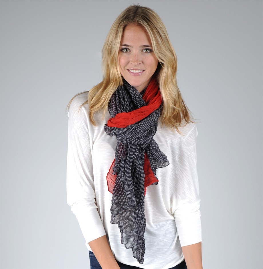 The Two Mrs Grenvilles Spot the Two Tone