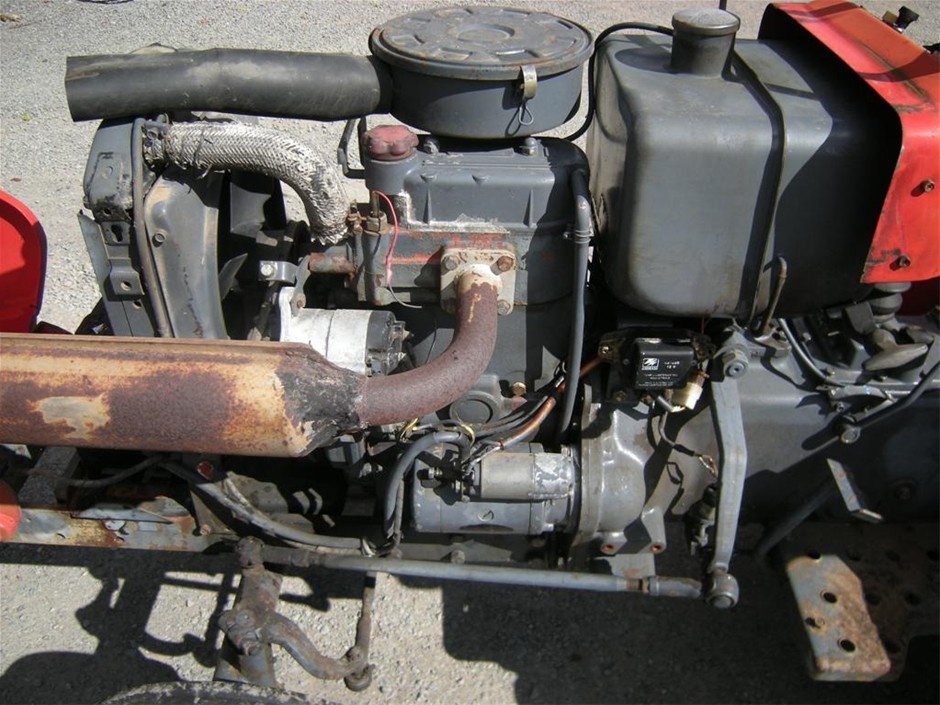 Shibaura SD1840 2wd tractor, 18 hp engine, 12 speed transmission, ROPS