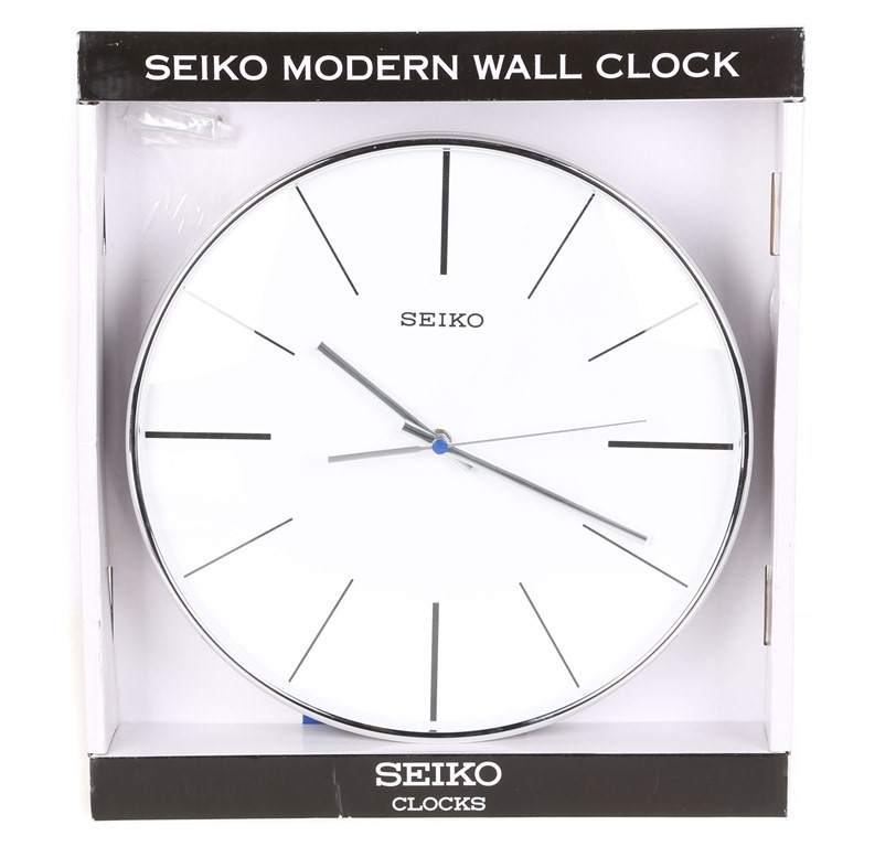 SEIKO Modern Wall Clock with 1x AA Battery, Quiet Sweep Hand. 29.5 x 4.8cm. Auction