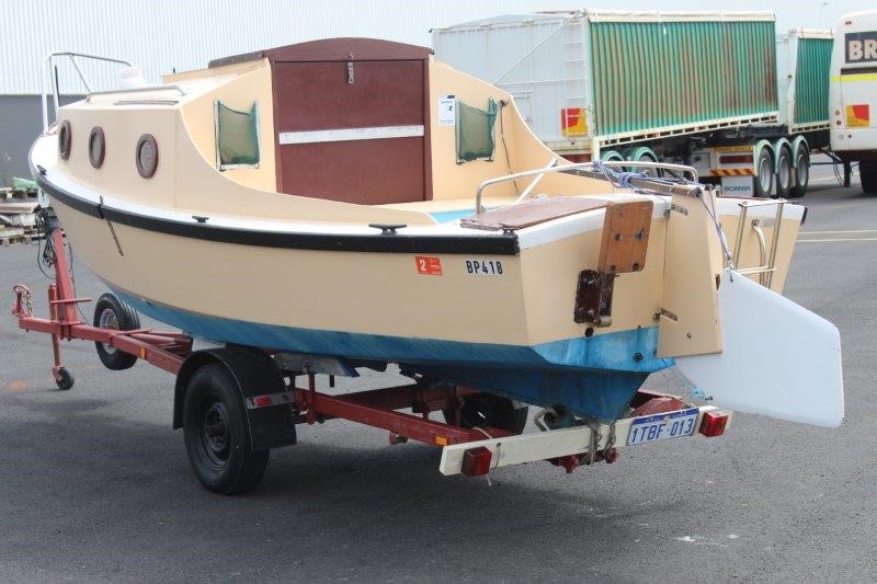 Boat Classic 5.5 M Tiller Steer Cruiser Auction (00019007654) Grays