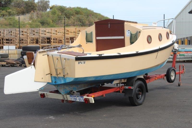 Boat Classic 5.5 M Tiller Steer Cruiser Auction (00019007654) Grays