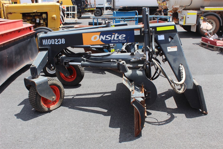 Skid Steer Grader Attachment Auction (00379008140) Grays Australia