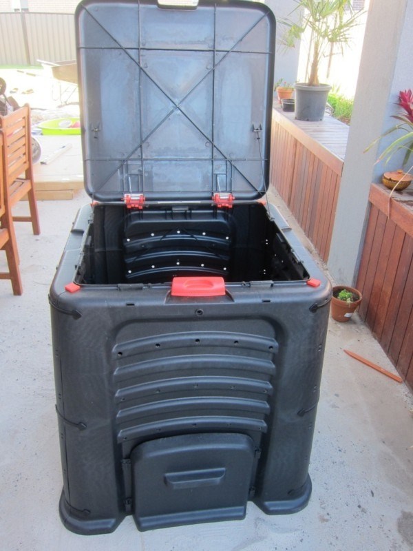 Heavy Duty 435 Litre (115 Gallon) Compost Bin Composter Auction