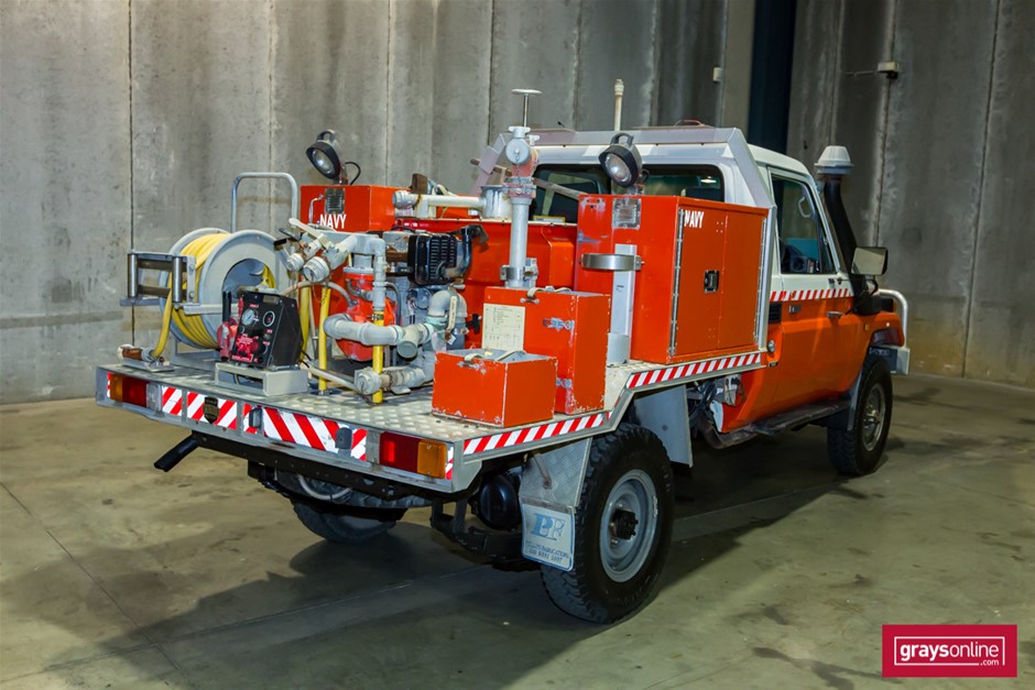 Toyota Land Cruiser 79 Series 4X4 Fire Truck 10/2005 Auction (0024