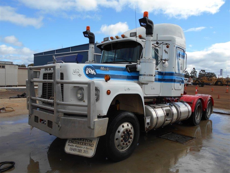 1990 Mack V8 Valueliner 6 x 4 Prime Mover Truck Auction (00617020131) Grays Australia