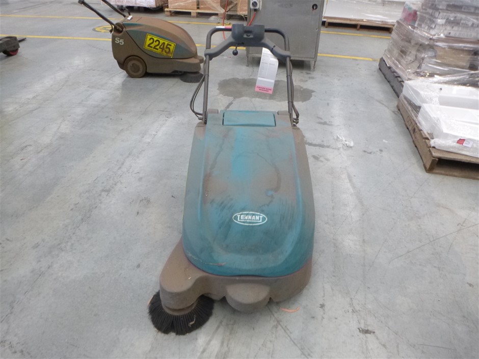 Tennant S5 Floor Sweeper Auction (00059010304) Grays Australia