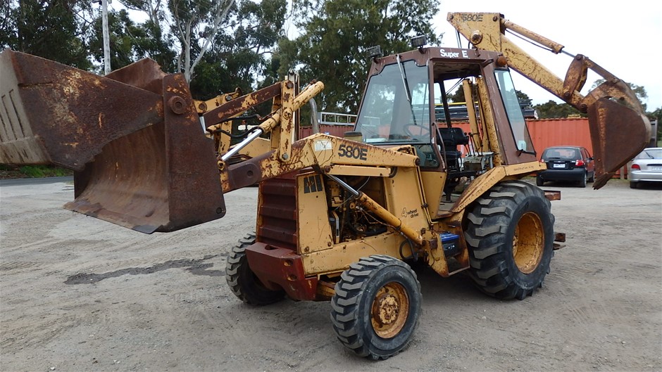 Case 580 Super E 4x4 Backhoe Loader Auction (0008-3015064) | Grays