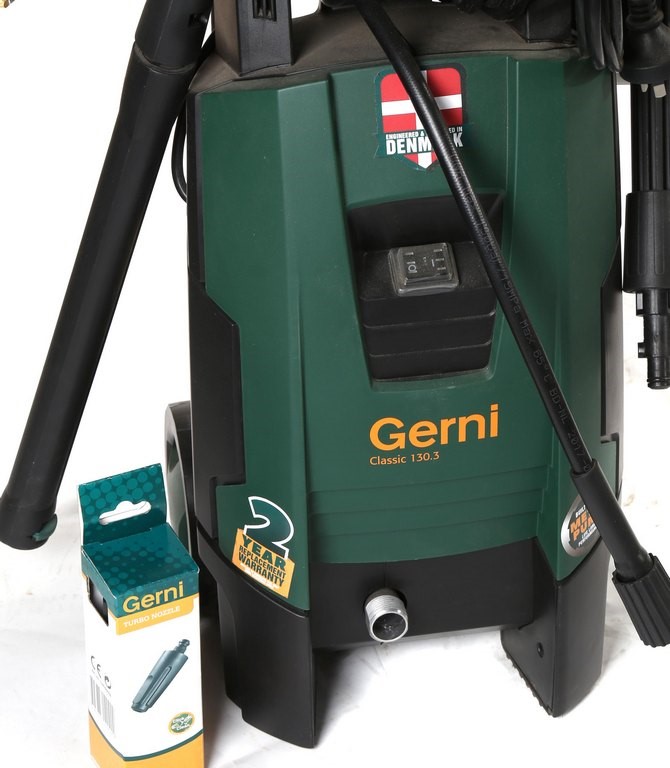 GERNI Super 130.3 High Pressure Cleaner 1800psi c/w Patio Cleaner, Foam Spr Auction
