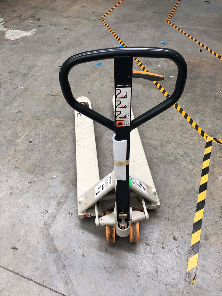Crown Pallet Jack PTH50 series Auction (00253015292) Grays Australia