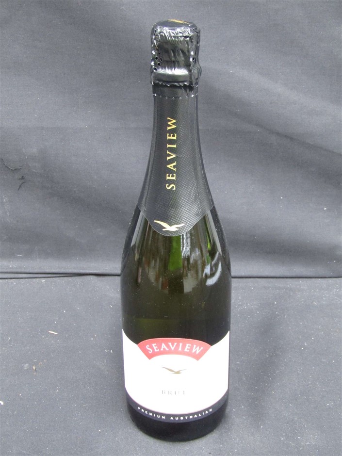 Qty 12 x 750ml Sparkling White Wine Auction (00213015682) Grays