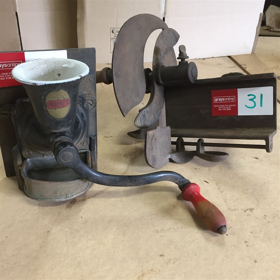 Beatrice vintage English coffee grinder and meat slicer Auction (0031