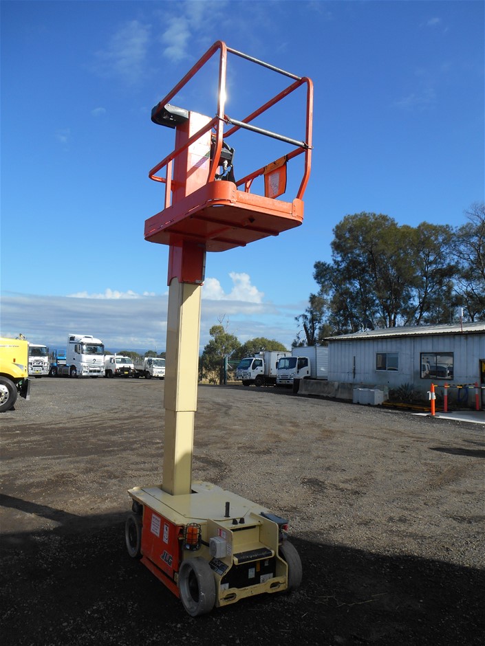 JLG 1230ES Driveable Vertical Mast Lift Auction (00435036550
