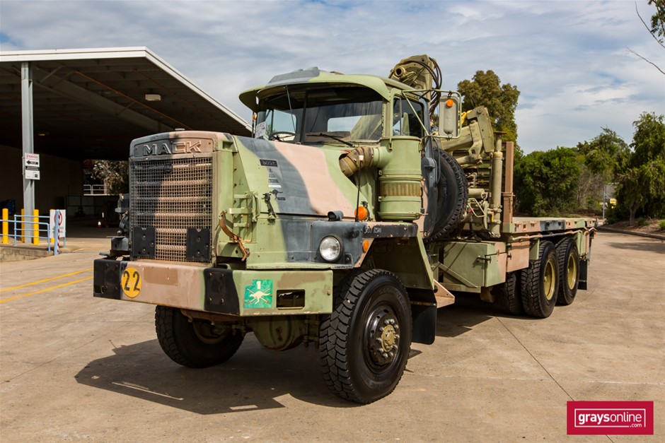 Mack R6X6 NIL 6X6 Cargo Crane Truck 07/1983 Auction (0009-5037565