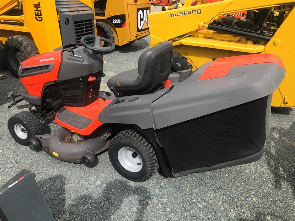 Husqvarna Rideon Mower & Catcher Auction (01575037722) Grays Australia