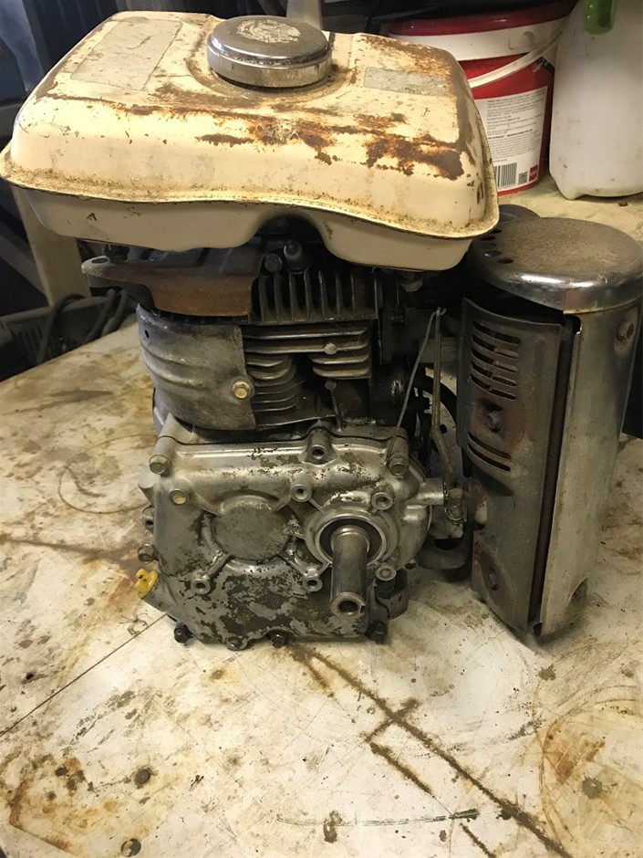 Honda G300 Petrol engine with reduction gearbox Auction (02785036655