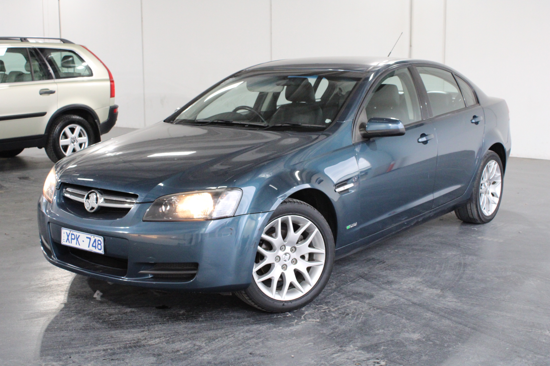 2010 Holden Commodore Omega VE Automatic Sedan Auction (00013443526