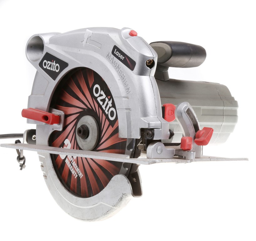 OZITO 235mm Portable Electric Circular Saw 2000W with Laser. N.B. Not