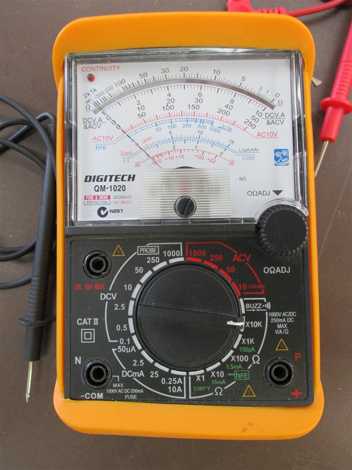 Qty of 2 x Digitech Multimeter Model: QM-1020, Auction (0036-3016092 ...