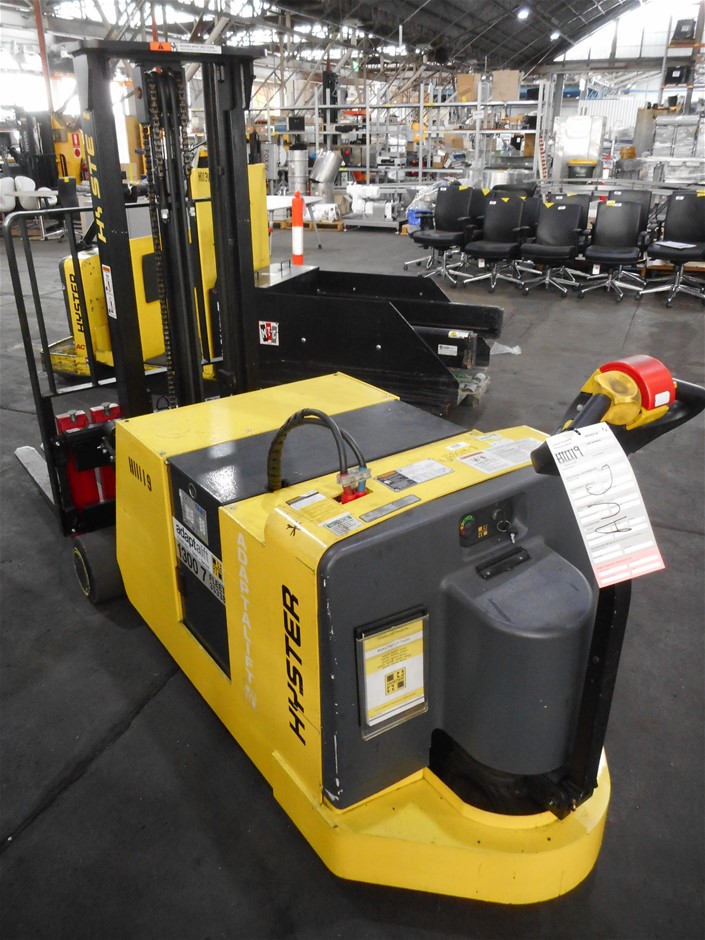 Hyster W40ZC Walk Behind Electric Pedestrian Pallet Stacker Auction