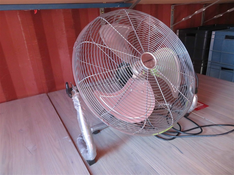 3 x Dynabreeze Industrial 450mm Floor Fans Auction (00813016207