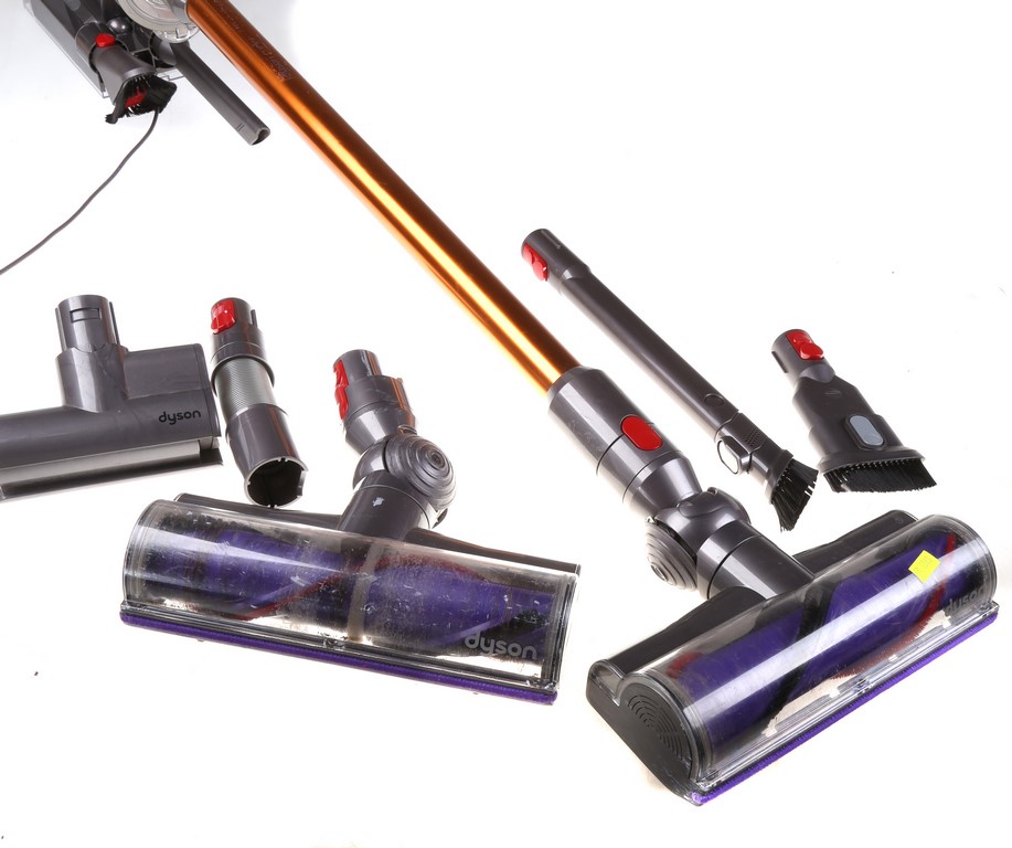 DYSON Cyclone v10 Absolute+ Stick Vacuum Cleaner. Complete with