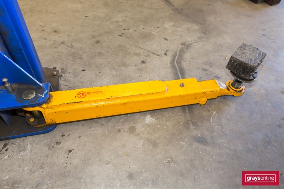 Powerrex, SL2900F, 2 Post Car Hoist Auction (00035039656) Grays