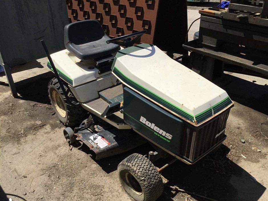 Bolens Hydro ST120 Ride On Lawn Mower Auction (00407024867) Grays