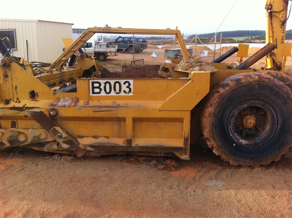 Jnr Laser Leveller With Rippers Has A 14 Cut Yards Capacity Auction 0003 Grays Australia
