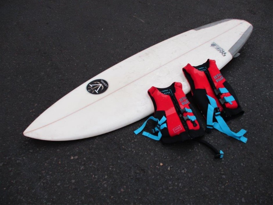 Qty 3 x Water Sports Equipment Auction (00037025530) Grays Australia