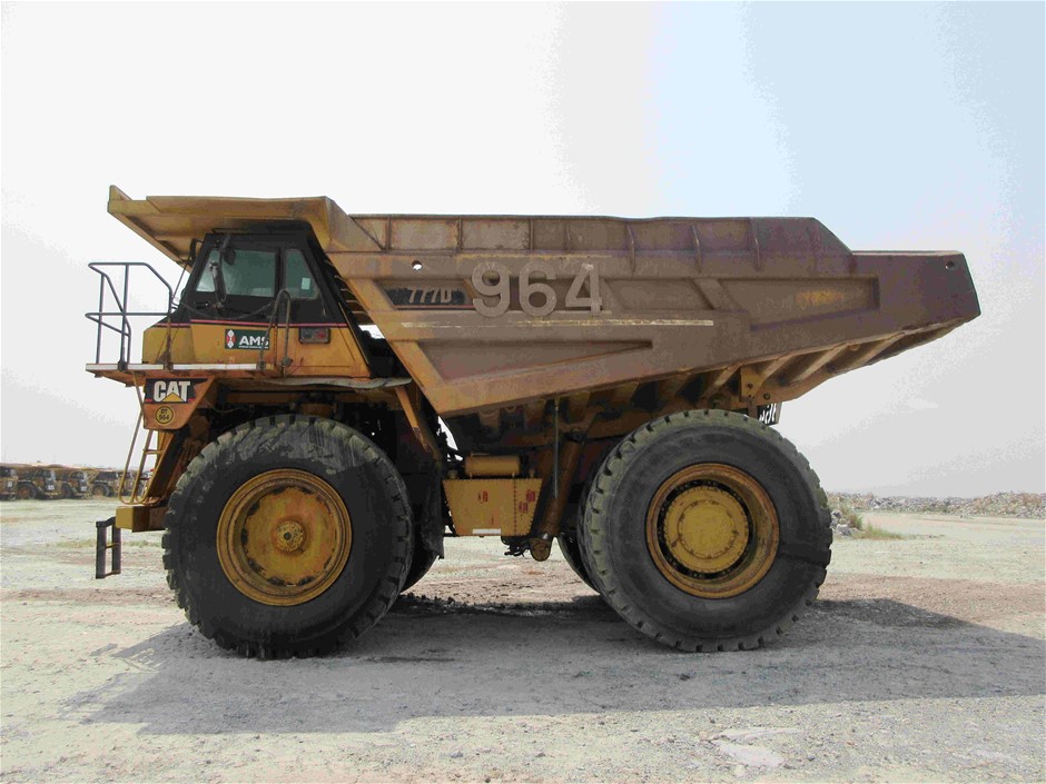 2003 Caterpillar 777D Rigid Dump Truck (DT964) Auction (0020-9014386 ...