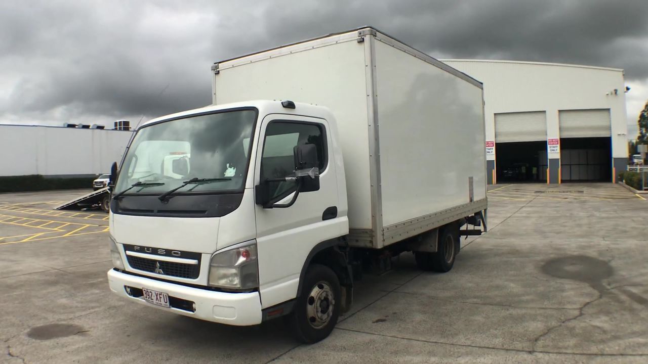 Мультилифт mitsubishi fuso