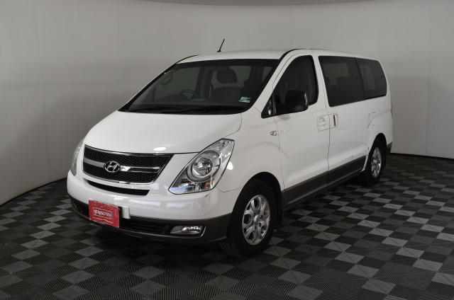 One Yellow Sapphire Gemstone