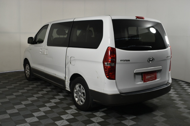 One Orange Sapphire Gemstone