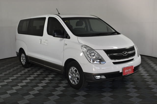 One Yellow Sapphire Gemstone