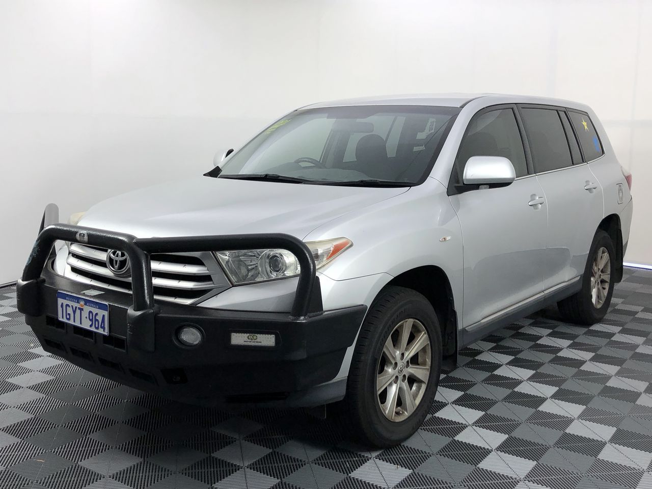 Men's 6mm Black Agate Skull Dangling Charm Beaded Bracelet