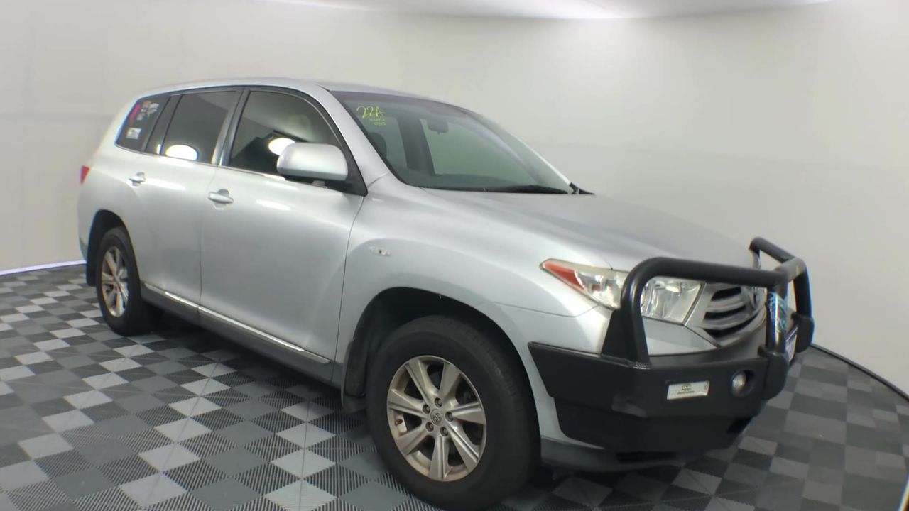 Men's Malaysia 'Jade' Quartz Gold Spacer Beaded Bracelet