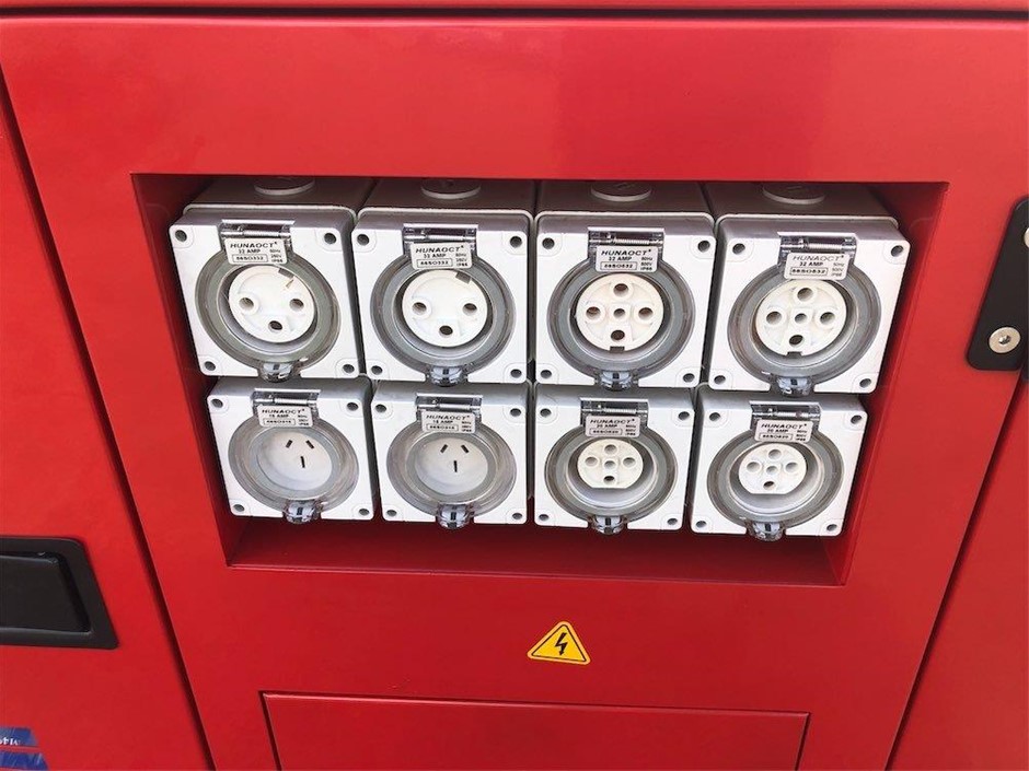 6mm Lapis & Baroque Pearl Pendant Charm Bracelet