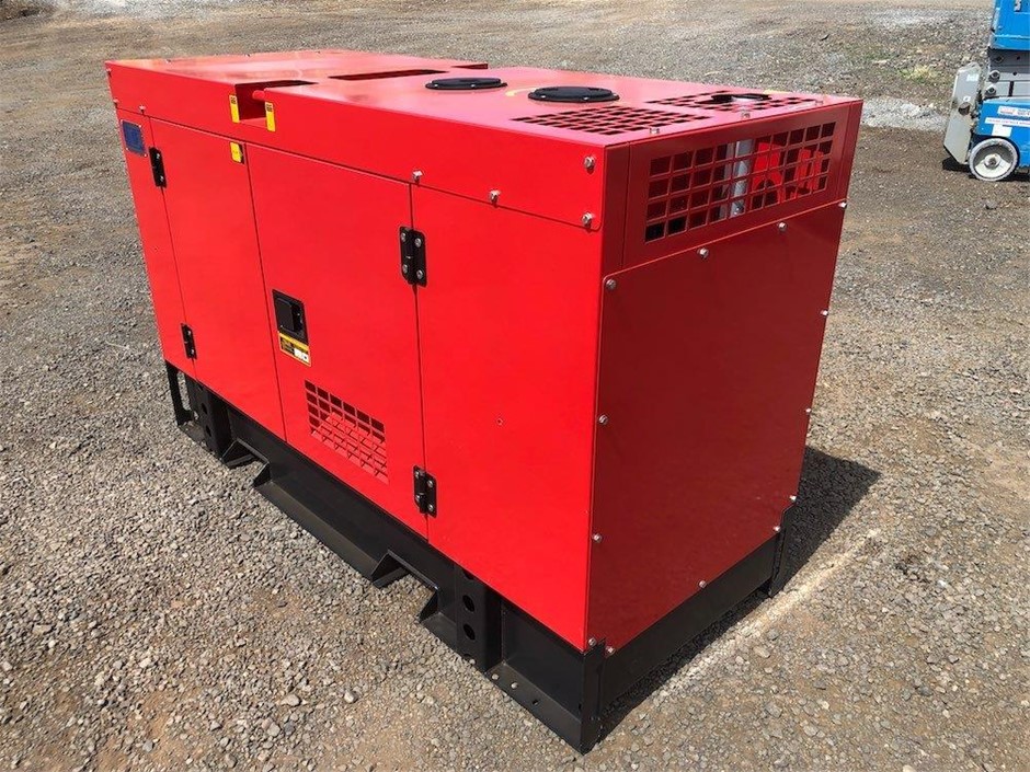 6mm Kunzite & Baroque Pearl Pendant Charm Bracelet