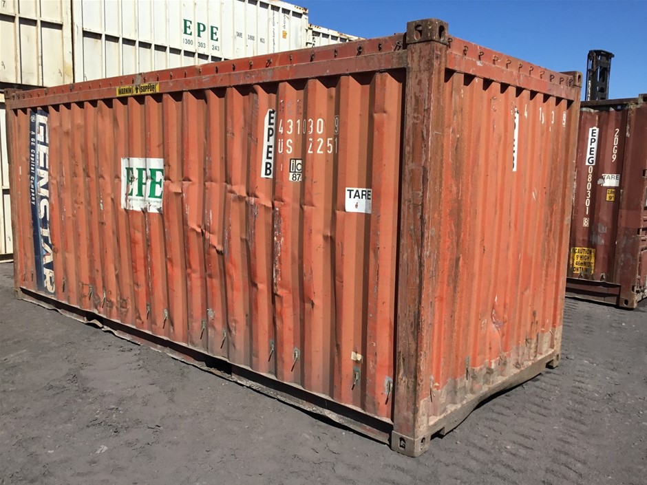 Malaysia Jade Quartz & Swarovski® Austrian Crystal Platinum Plated Necklace