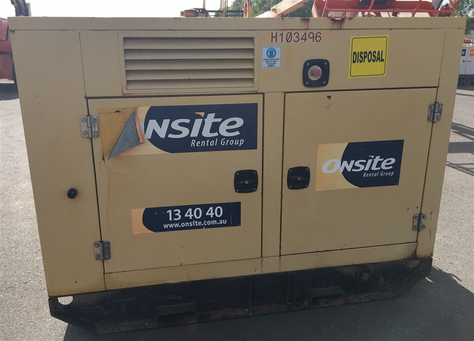 2XU Youth Short Sleeve High Performance Power Top, Size M, Black/Rose  Buye