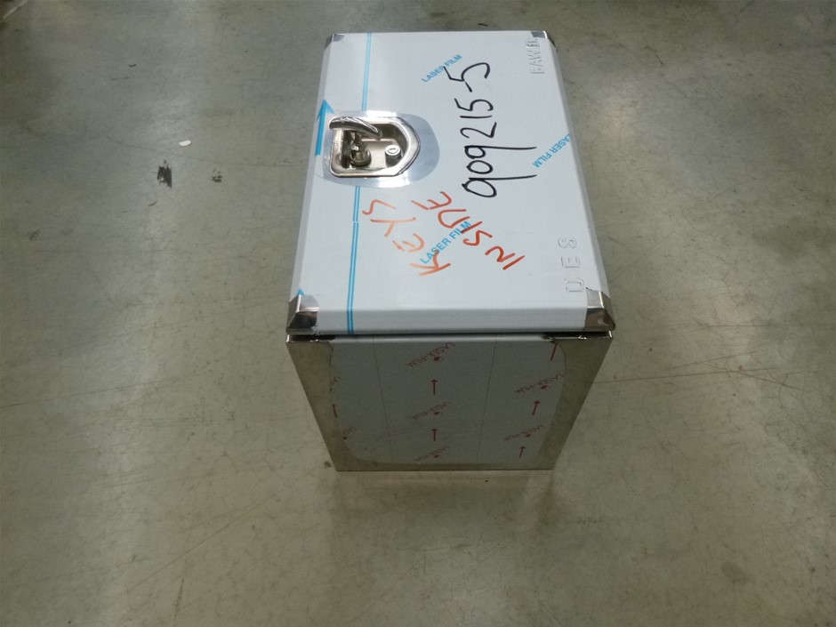 RIP CURL Boy's Road Trip T-Shirt, Size 1-2, Black. RRP: $29.99.  Buyers Not