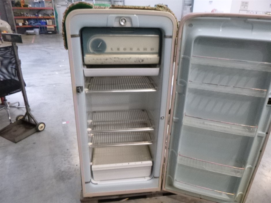 RIP CURL Women's Sunshine One Piece Swimsuit - Wild Berry, Size XL. RRP: $1