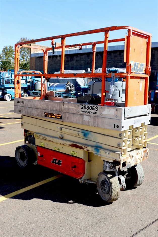 Silver-Filled Cuban Necklace Simulated Diamond Clasp, 14MM - 60.9cm