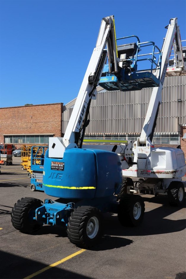 Baroque Pearls & Large Lobster Clasp Gold Plated Bracelet