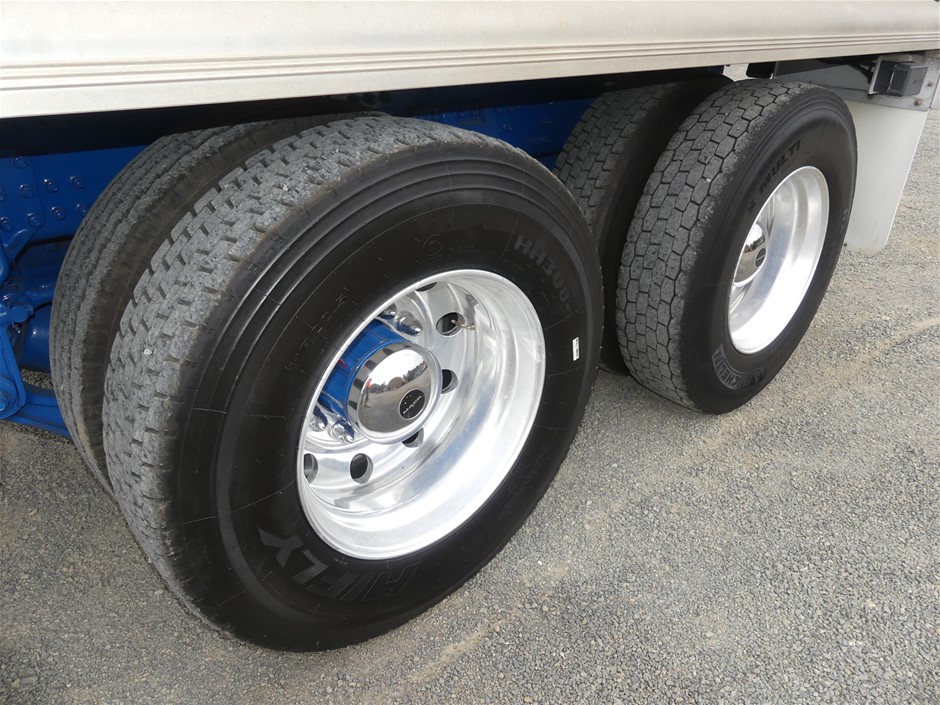 Little Giant Pinot Gris (6x 750mL).