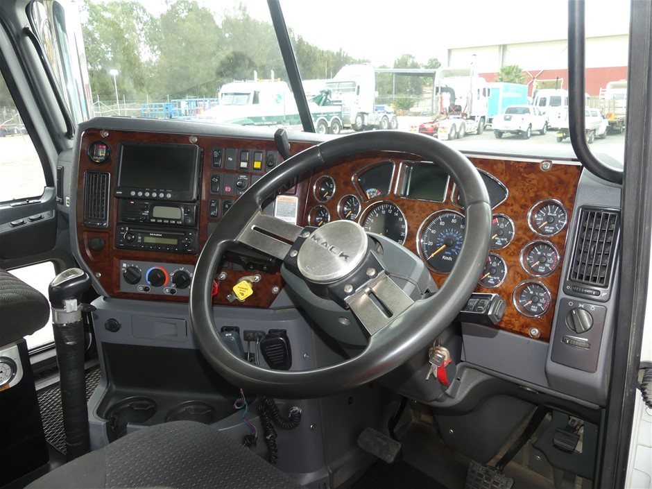 Little Giant Tempranillo (6x 750mL)