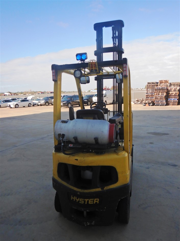 Pierre Armand Chablis 2023 (6x 750mL), France.